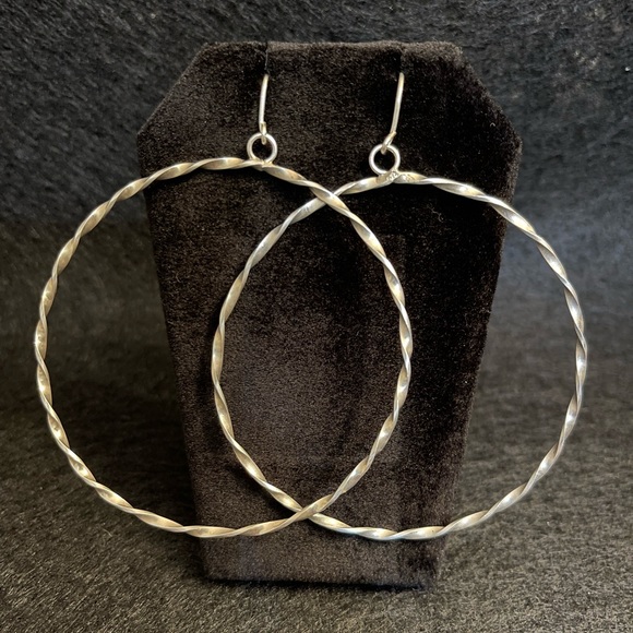 NATIVE AMERICAN STERLING SILVER HANDMADE HOOP EARRINGS - Picture 1 of 5